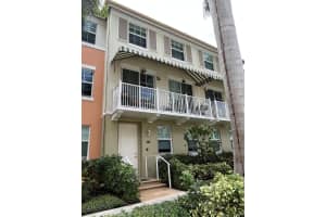 146 Moorings Dr, Lantana, FL 33462, Sold 11/28/22