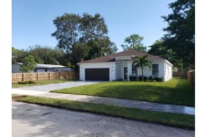 4778 Dolphin Dr, Greenacres, FL 33463, Sold 11/16/22