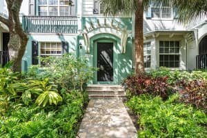 329 W Mallory Cir, Delray Beach, FL 33483, Sold 03/31/23