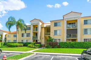 135  Yacht Club Way   303, Hypoluxo, FL 33462 Sold 12/06/22
