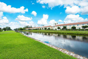 48  Vista Del Rio, Boynton Beach, FL 33426 Sold 12/02/22
