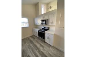 222 Maplecrest Cir, Jupiter, FL 33458, Sold 01/25/23