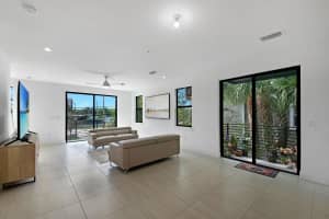 551 NE 21st Court   1, Wilton Manors, FL 33305 Sold 12/15/22