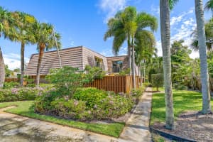 142  Ocean Cove Drive, Jupiter, FL 33477 Sold 05/31/23