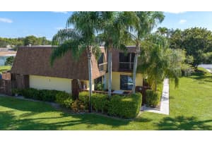 110 N Delaware Boulevard   8d, Jupiter, FL 33458 Sold 12/01/22