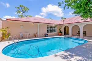 2117 NW Pine Lake Dr, Stuart, FL 34994, Sold 06/01/23
