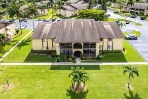 317  Pine Ridge Circle   B-1, Green Acres, FL 33463 Sold 12/07/22