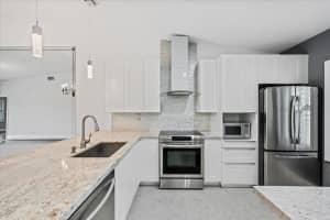 701 Sabal Ridge Cir, Palm Beach Gardens, FL 33418, Sold 12/07/22