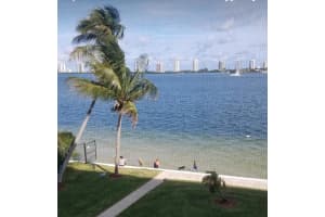 301 Lake Shore Dr, Lake Park, FL 33403, Sold 04/27/23