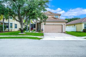 11837 SW 8th Street, Pembroke Pines, FL 33025 Sold 11/28/22