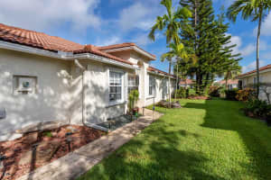 5081 S La Sedona Cir, Delray Beach, FL 33484, Sold 12/20/22