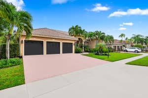 21698  Fall River Drive, Boca Raton, FL 33428 Sold 03/27/23