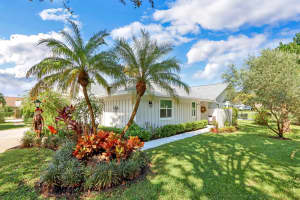 12697 SE Pinehurst Court, Hobe Sound, FL 33455 Sold 02/27/23