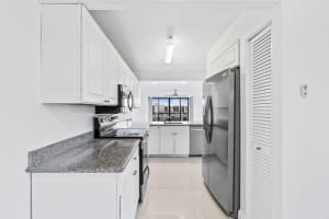 9 Royal Palm Way, Boca Raton, FL 33432, Sold 01/06/23