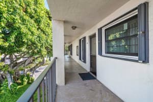 555  Banyan Tree Lane   406, Delray Beach, FL 33483 Sold 11/30/22