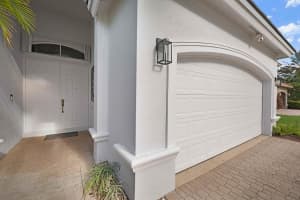 6700 Houlton Cir, Greenacres, FL 33467, Sold 12/01/22