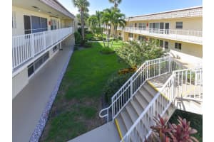 632 Snug Harbor Dr, Boynton Beach, FL 33435, Sold 04/06/23