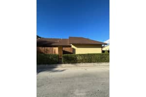 464  Springdale Circle   46-D, Palm Springs, FL 33461 Sold 12/09/22