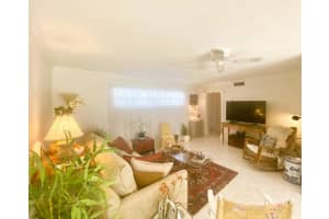 33  Colonial Club Drive   102, Boynton Beach, FL 33435 Sold 12/08/22