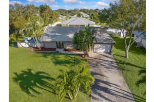 8066 140th St, Sebastian, FL 32958, Sold 03/06/23