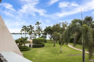 5200 N Flagler Drive   206, West Palm Beach, FL 33407 Sold 01/06/23