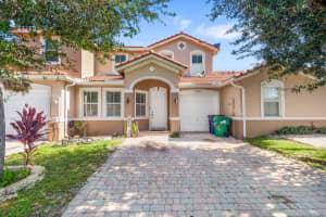 27523 SW 137th Court, Homestead, FL 33032 Sold 01/19/23