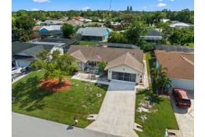 578 NE Maranta Terrado, Jensen Beach, FL 34957 Sold 12/08/22