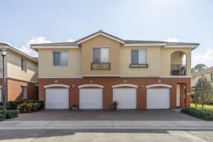 51 SE Sedona Circle   203, Stuart, FL 34994 Sold 04/26/23