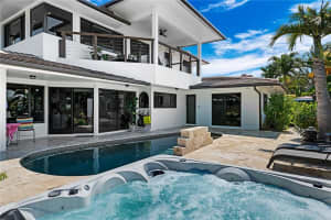 2211 NE 15 Court, Fort Lauderdale, FL 33304 Sold 03/08/23