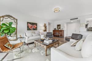 555 SE 6th Avenue   1f, Delray Beach, FL 33483 Sold 03/27/23