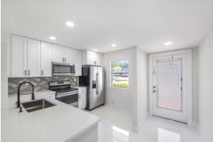 21 Abbey Ln, Delray Beach, FL 33446, Sold 11/22/22