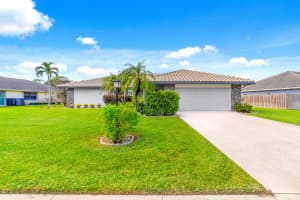 7407 Hazelwood Cir, Lake Worth, FL 33467, Sold 02/03/23