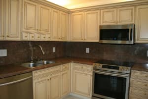 7533 Glendevon Lane 906, Delray Beach, FL 33446 Sold 04/29/24