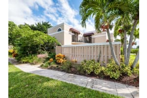 4005 Village Dr, Delray Beach, FL 33445, Sold 01/03/23