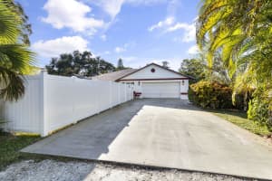 2009 N 43rd Street, Fort Pierce, FL 34947 Sold 02/01/23