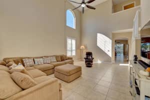 3985 NW Deer Oak Dr, Jensen Beach, FL 34957, Sold 05/18/23