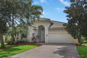 1478 SE Legacy Cove Circle, Stuart, FL 34997 Sold 11/29/22