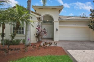1478 SE Legacy Cove Circle, Stuart, FL 34997 Sold 11/29/22
