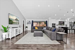 5774  Sun Pointe Circle, Boynton Beach, FL 33437 Sold 12/01/22