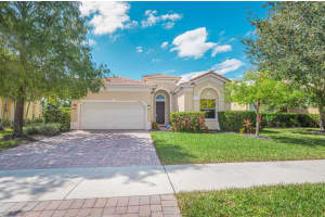5833 Sunberry Cir, Fort Pierce, FL 34951, Sold 04/05/23