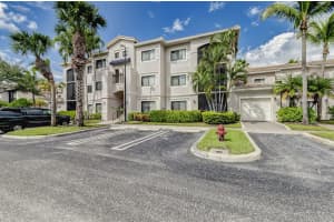 2804  Sarento Place   302, Palm Beach Gardens, FL 33410 Sold 03/03/23