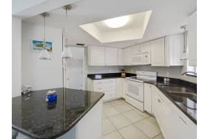 274 Seabreeze Cir, Jupiter, FL 33477, Sold 01/13/23