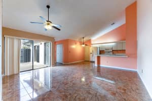 1087 Summit Trail Circle D West Palm Beach, FL 33415 Sold 06/22/23