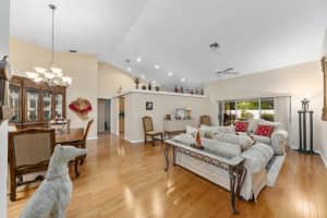 9140 Cypress Hollow Dr, Palm Beach Gardens, FL 33418, Sold 02/15/23