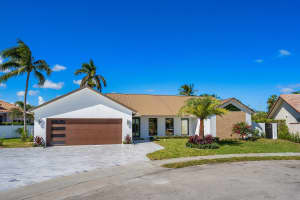 843 NE Mulberry Dr, Boca Raton, FL 33487, Sold 02/10/23