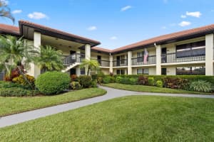421 SW South River Drive   105, Stuart, FL 34997 Sold 11/29/22
