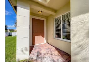 1923 SW Jamesport Dr, Port St. Lucie, FL 34953, Sold 12/30/22