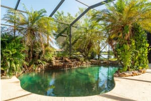 886 SW Grand Reserves Boulevard, Port Saint Lucie, FL 34986 Sold 05/11/23