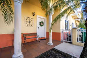 7458 NW 178th Terrace, Hialeah, FL 33015 Sold 12/09/22