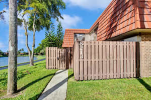 8213 Boca Rio Dr, Boca Raton, FL 33433, Sold 12/14/22